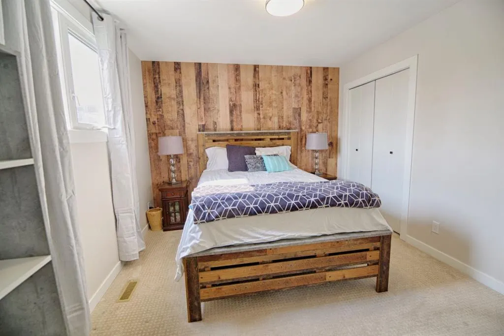 110 Ojibwa Road W