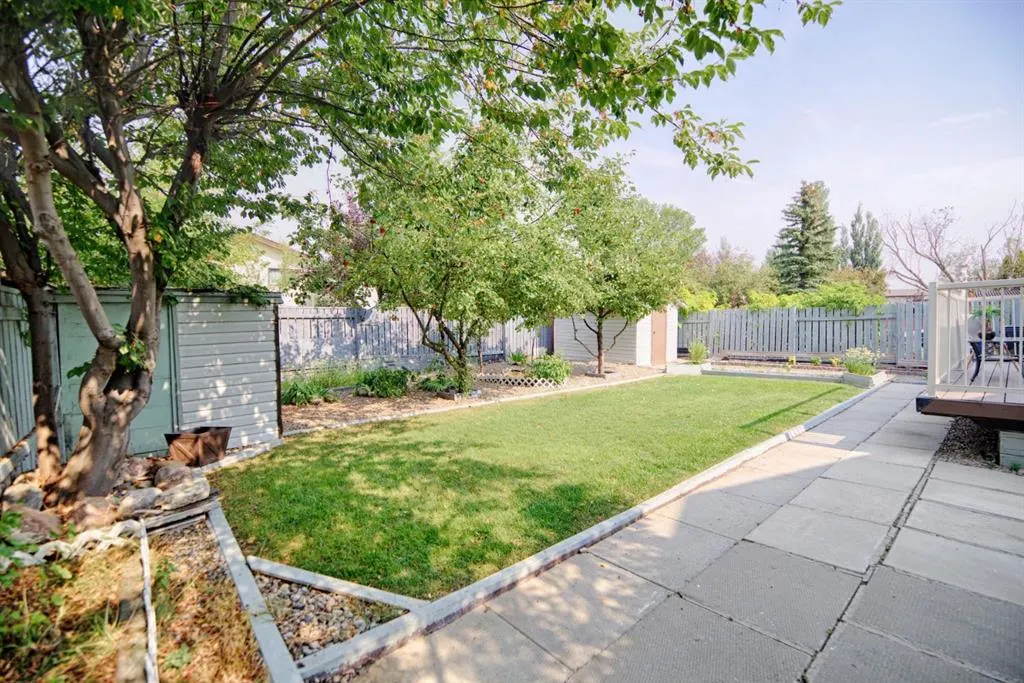 110 Ojibwa Road W