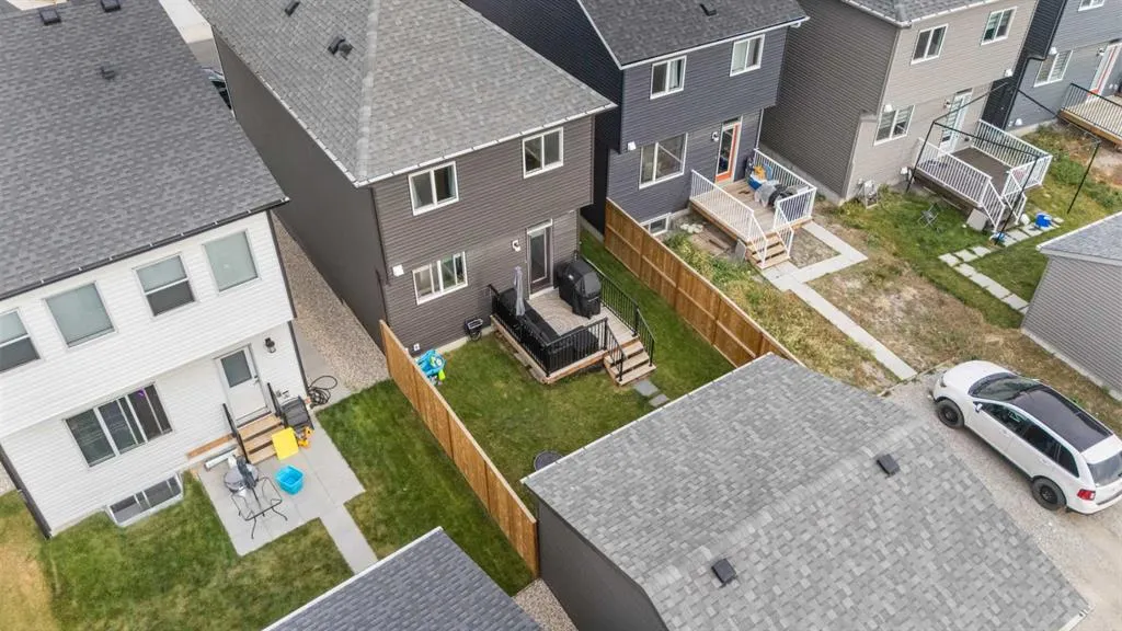 261 Walcrest Way SE