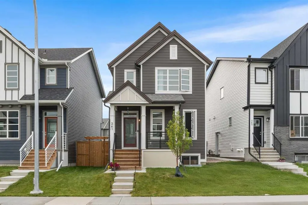 261 Walcrest Way SE