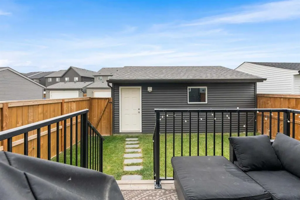 261 Walcrest Way SE