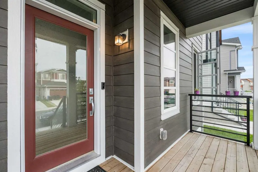 261 Walcrest Way SE