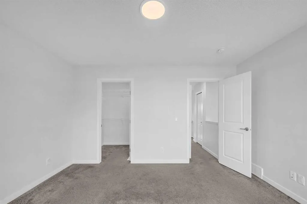 83 Corner Meadows Grove NE