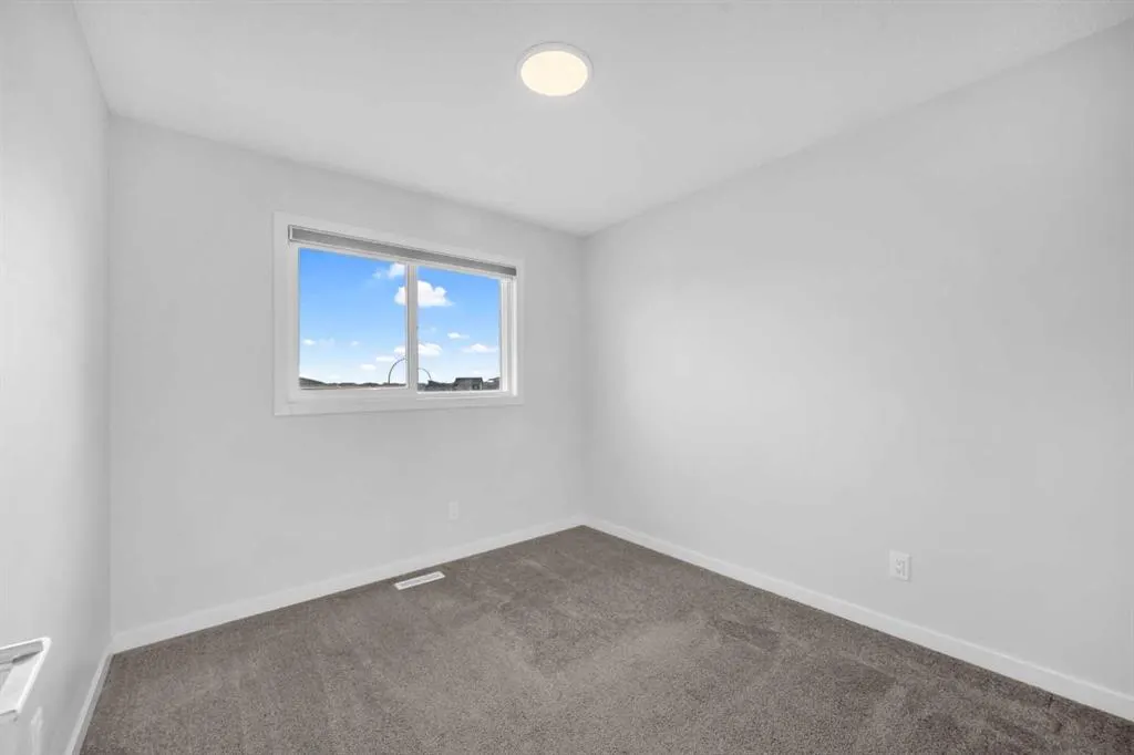 83 Corner Meadows Grove NE