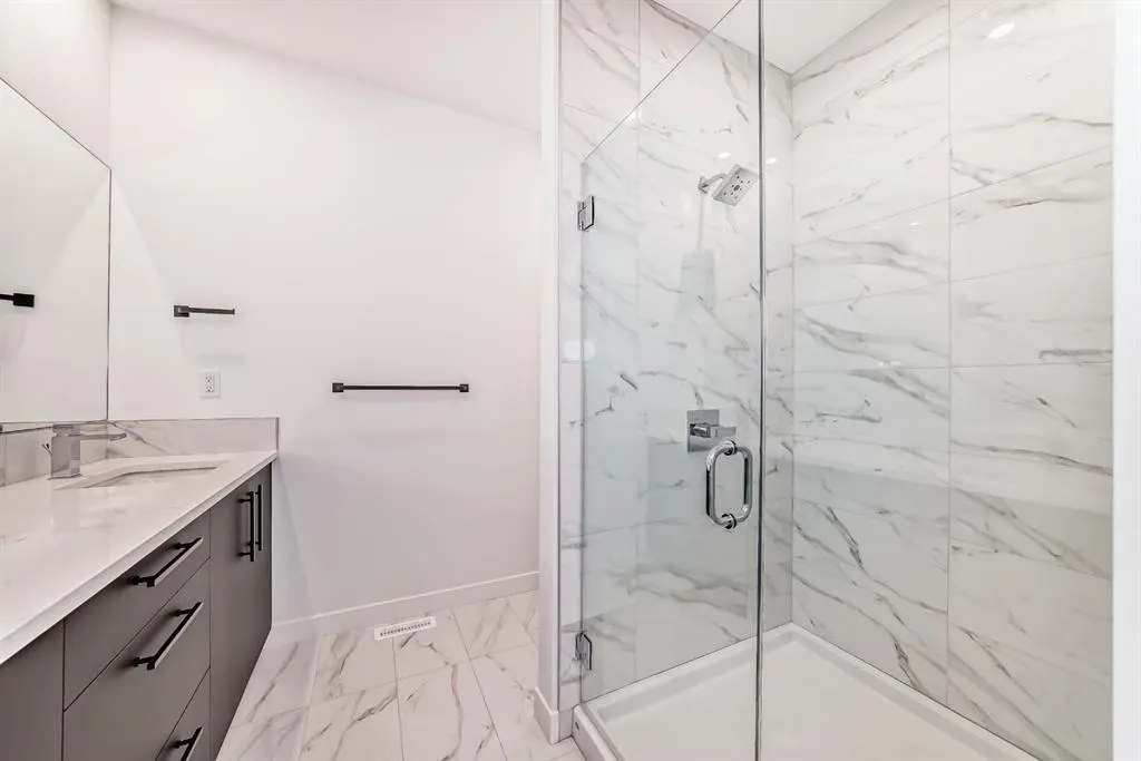 8155 8 Avenue SW, #512