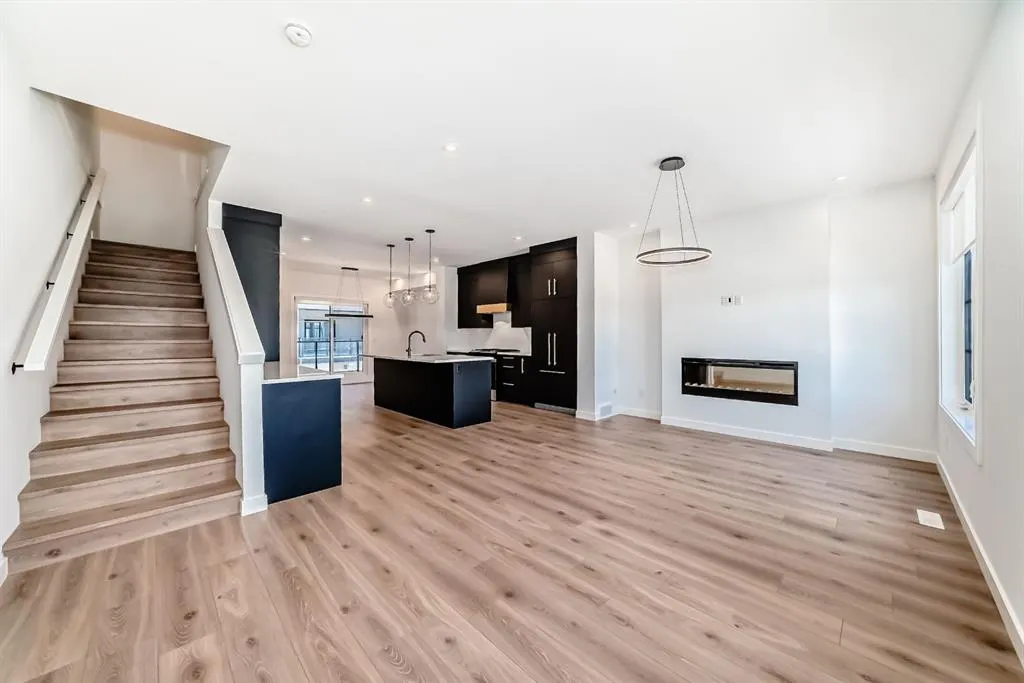 8155 8 Avenue SW, #512