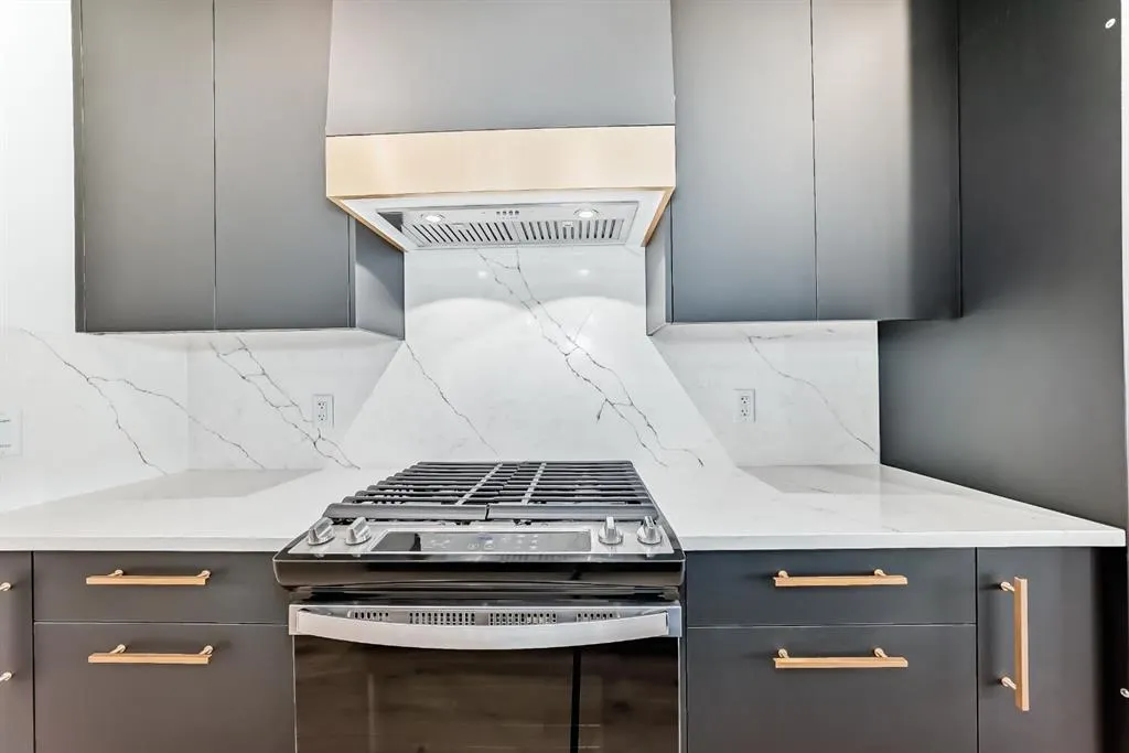 8155 8 Avenue SW, #512