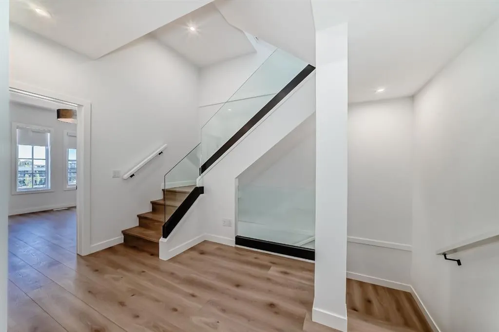 8155 8 Avenue SW, #512