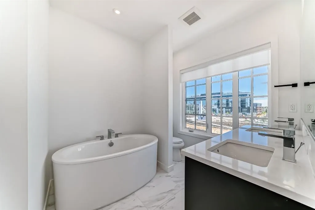 8155 8 Avenue SW, #512