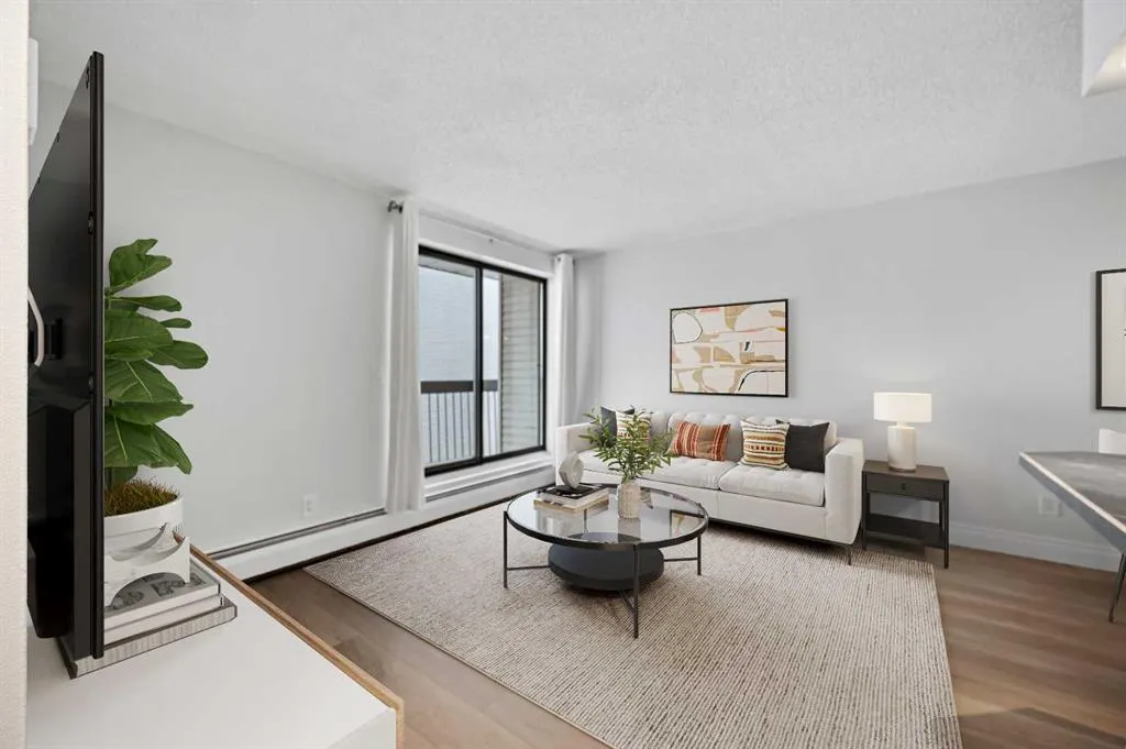 630 57 Avenue SW, #207