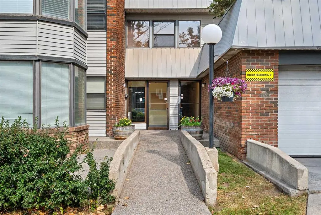 630 57 Avenue SW, #207