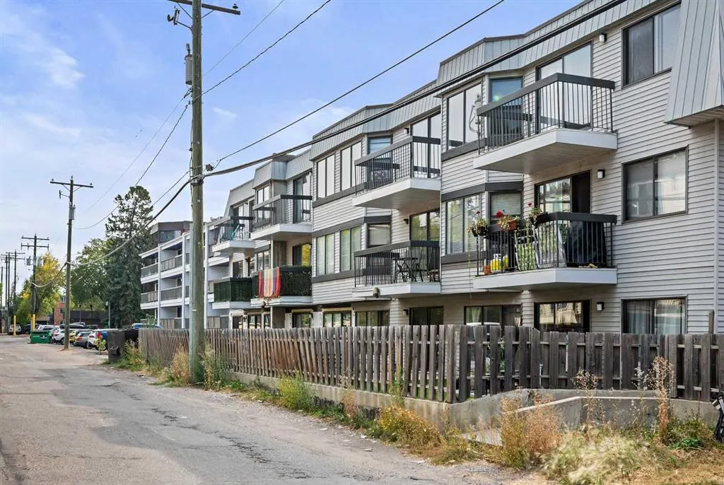 630 57 Avenue SW, #207