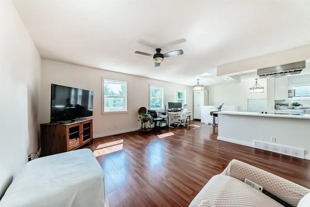 8 Penswood Place SE