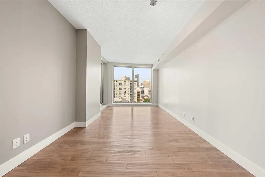 817 15 Avenue SW, #808