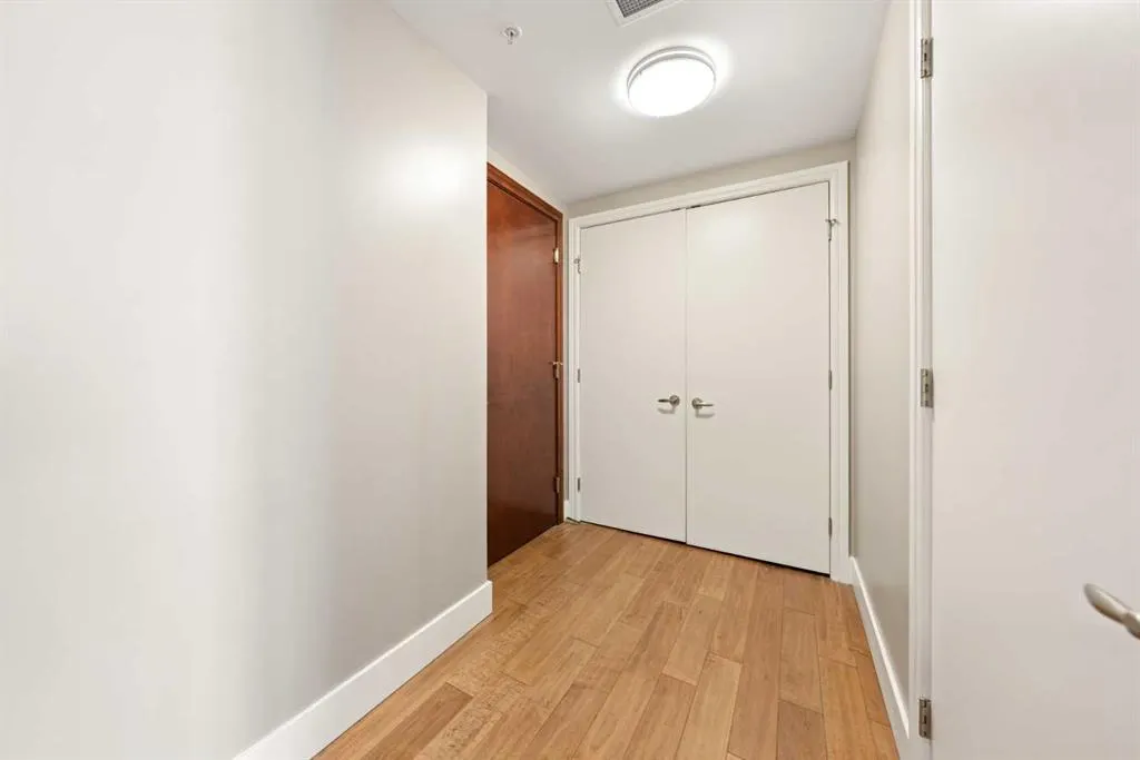 817 15 Avenue SW, #808