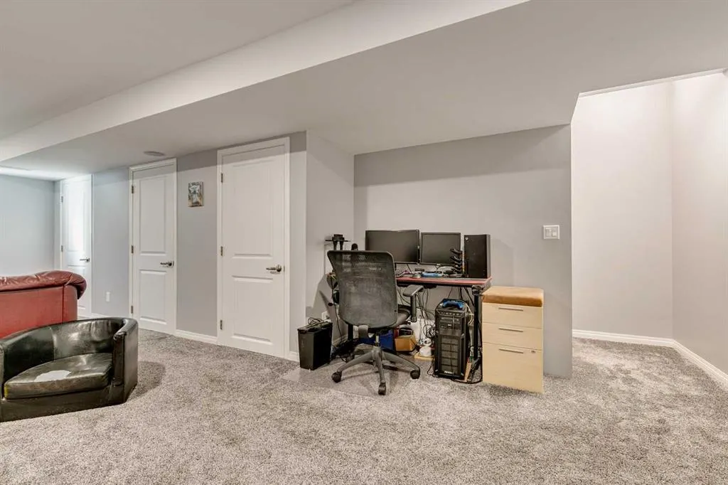 1001 8 Street NW, #802