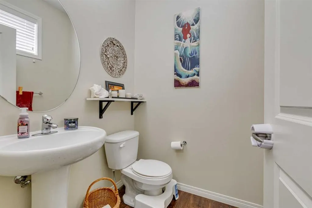 1001 8 Street NW, #802