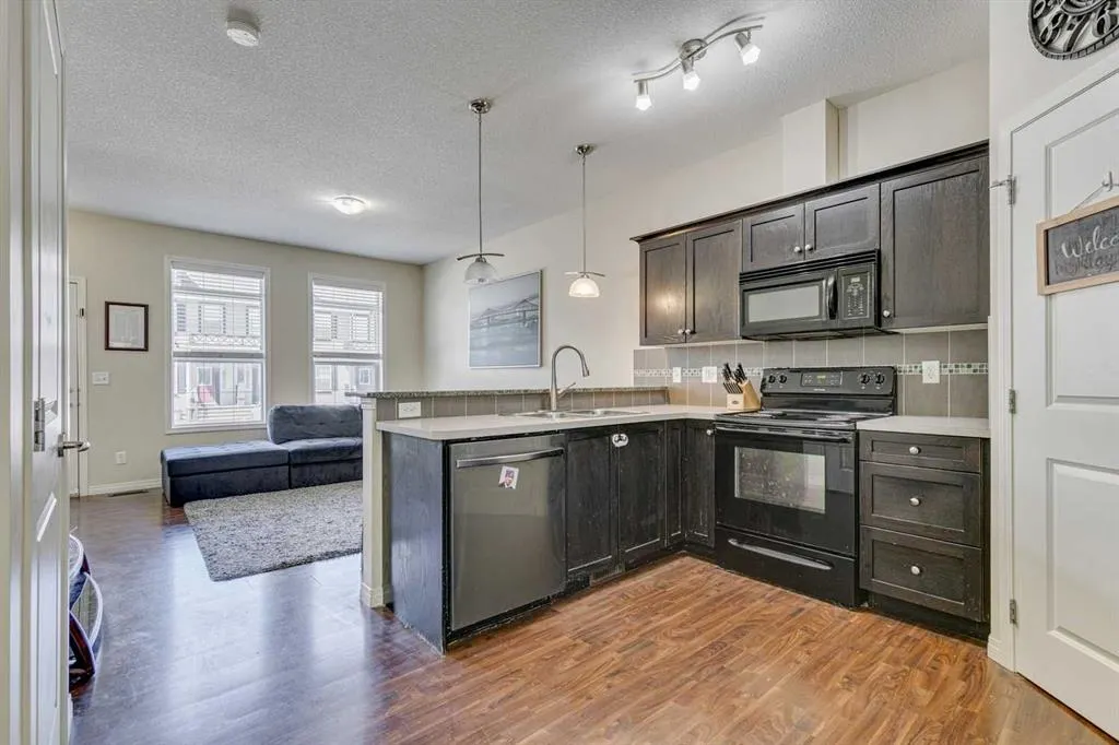 1001 8 Street NW, #802