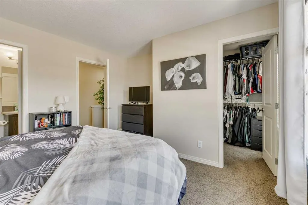 1001 8 Street NW, #802