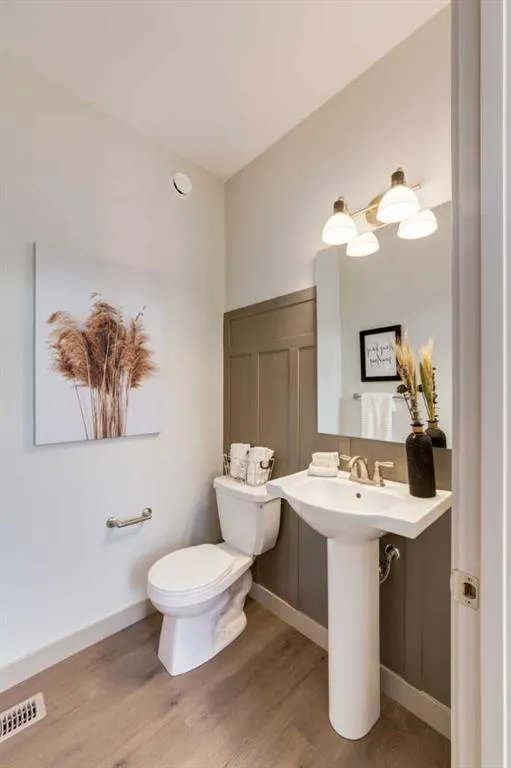 51 Heirloom Boulevard SE