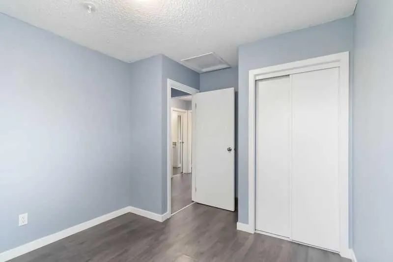 151C DICKINS Drive
