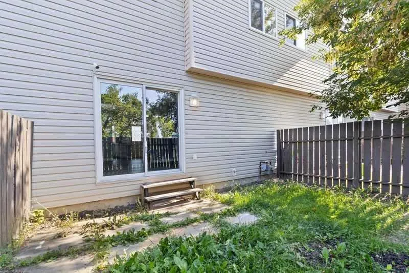 151C DICKINS Drive