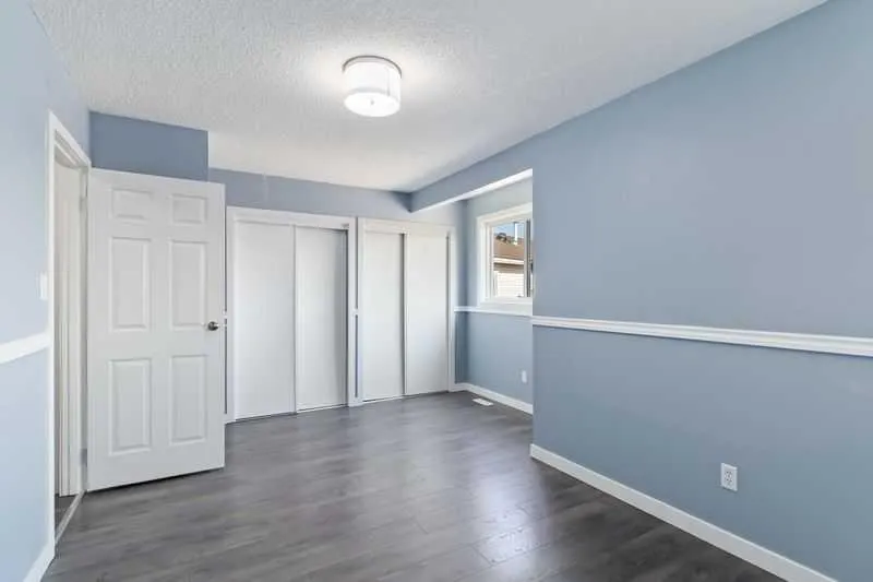 151C DICKINS Drive