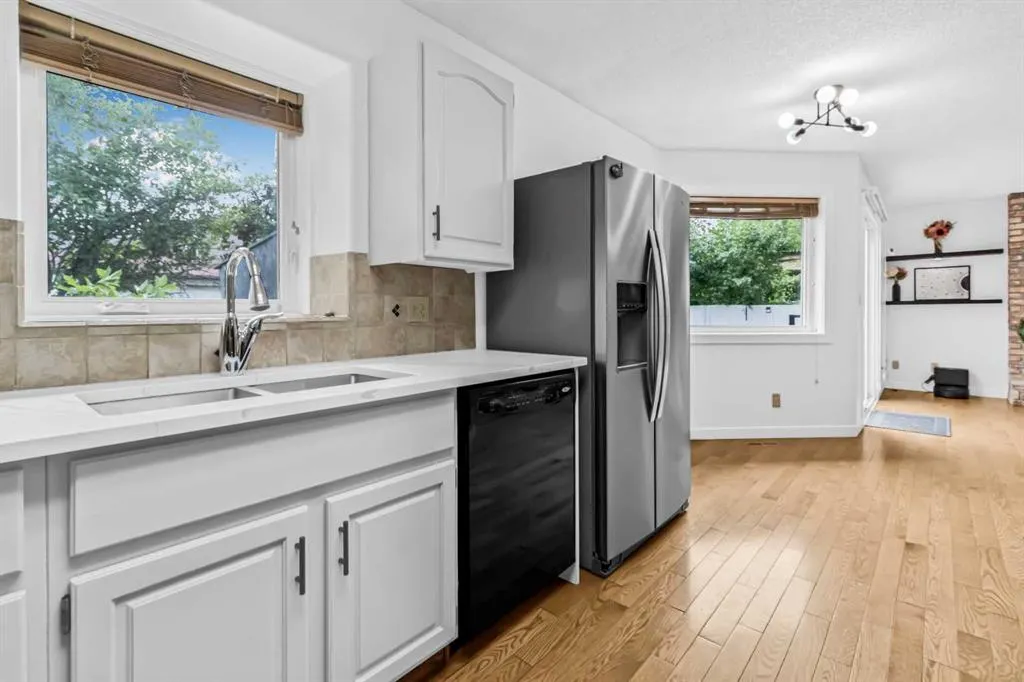46 Sun Harbour Road SE