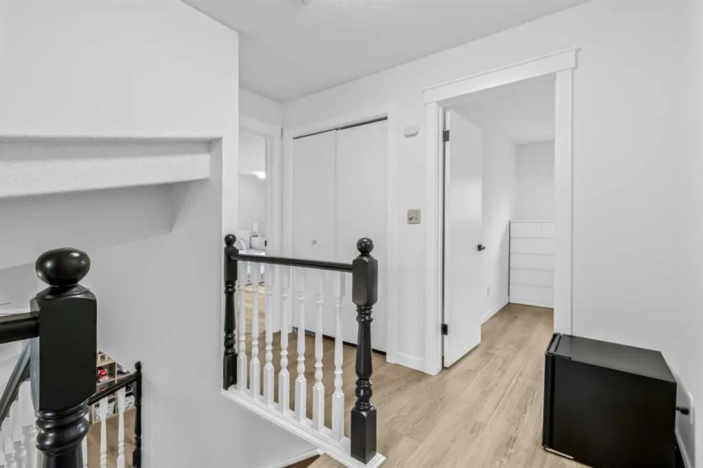 46 Sun Harbour Road SE