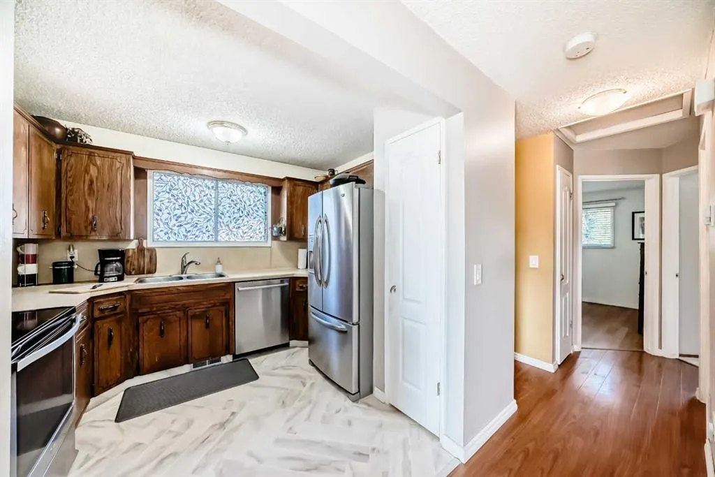 244 Flett Drive NE