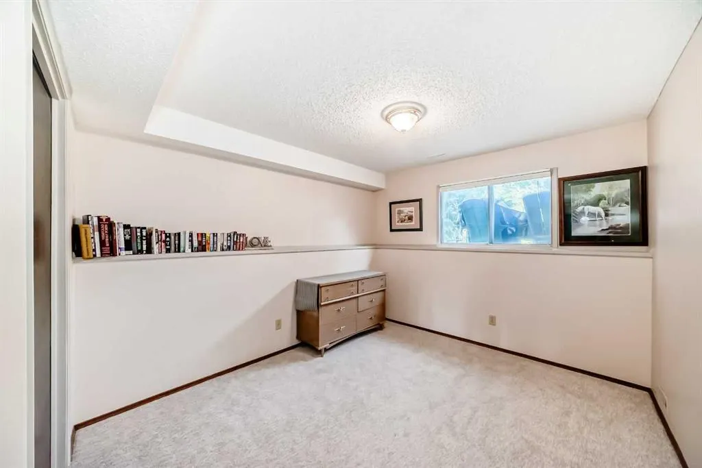 244 Flett Drive NE