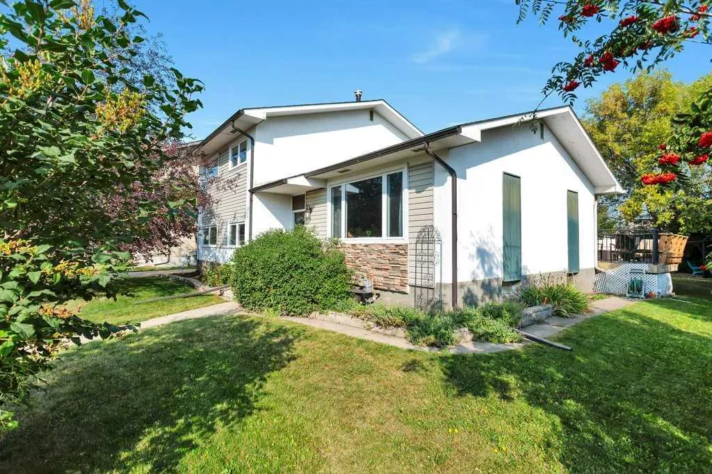 5436 53 Avenue
