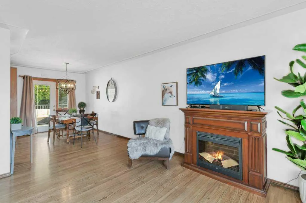 5436 53 Avenue
