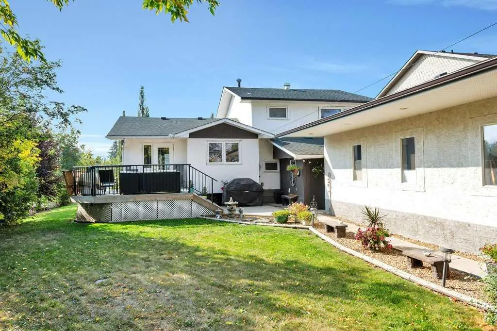 5436 53 Avenue
