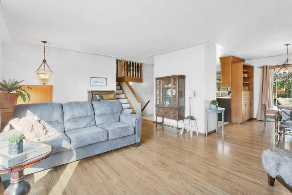 5436 53 Avenue
