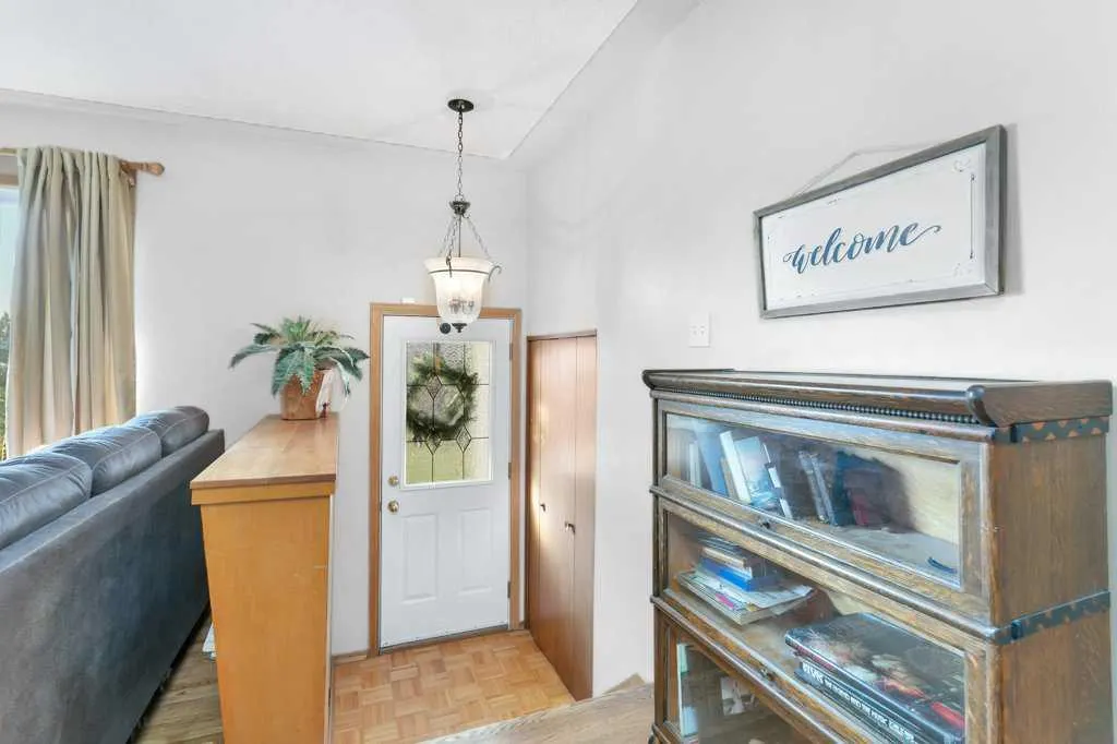 5436 53 Avenue