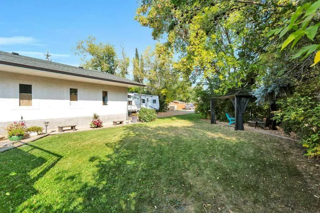 5436 53 Avenue
