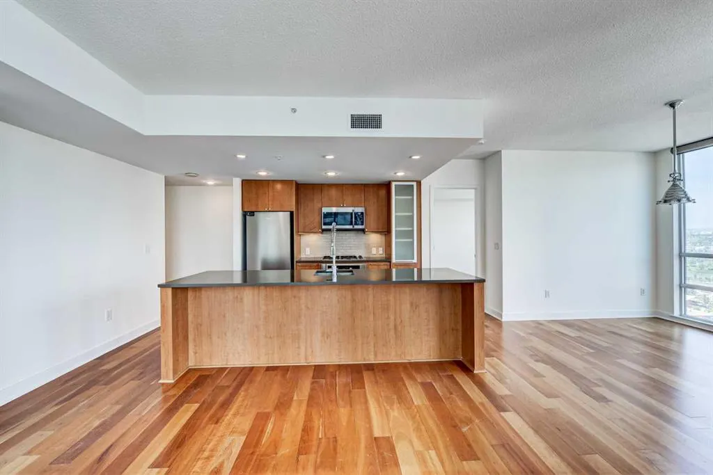 1118 12 Avenue SW, #2404