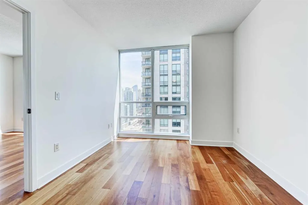 1118 12 Avenue SW, #2404