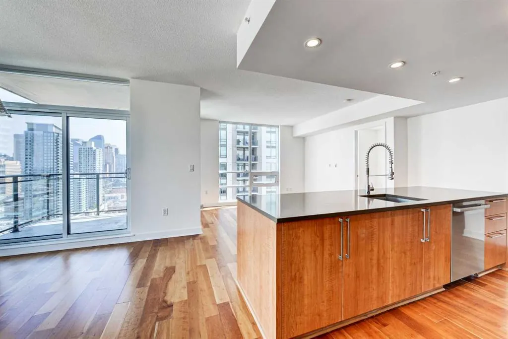 1118 12 Avenue SW, #2404