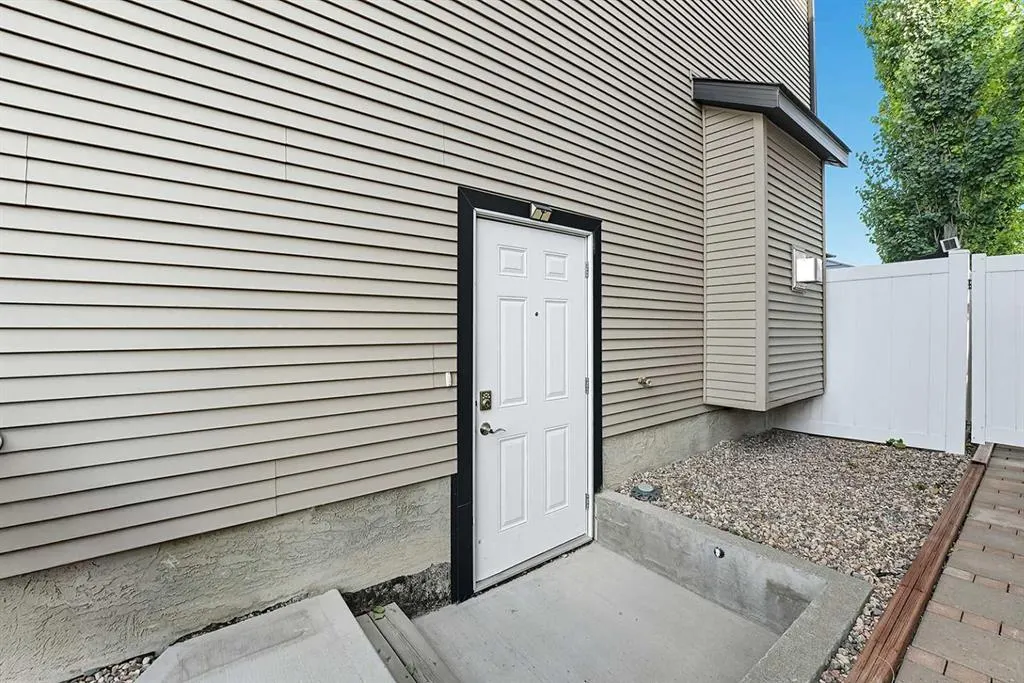 42 Turner Crescent