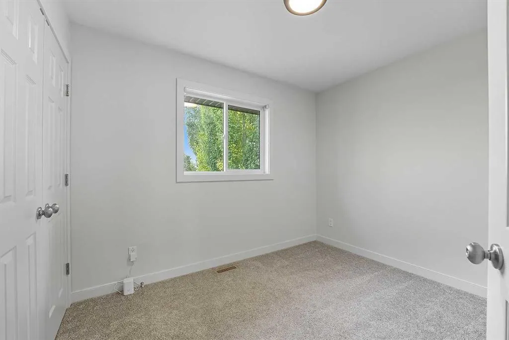 42 Turner Crescent