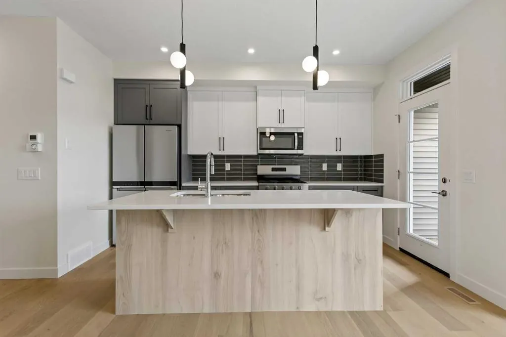 12 Waterford Glen