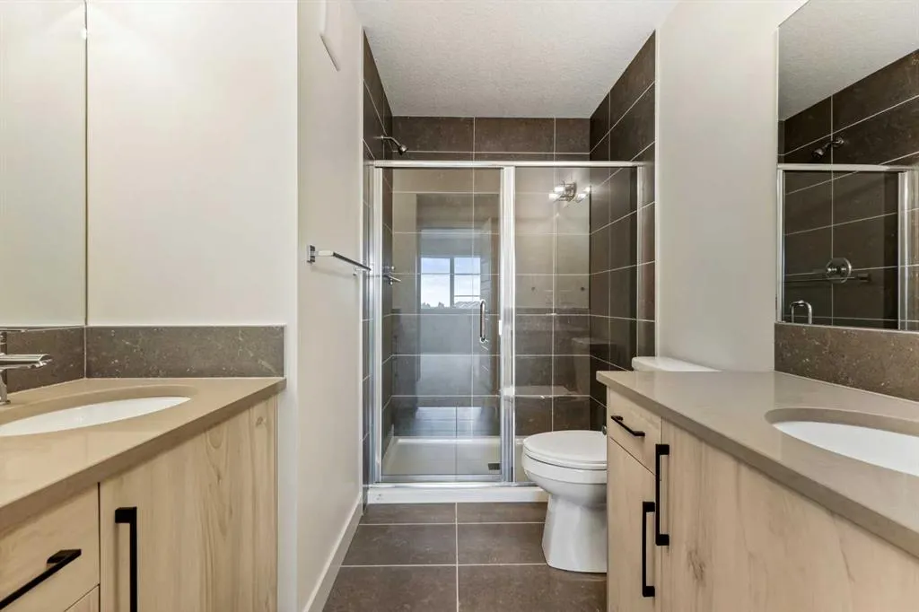 12 Waterford Glen