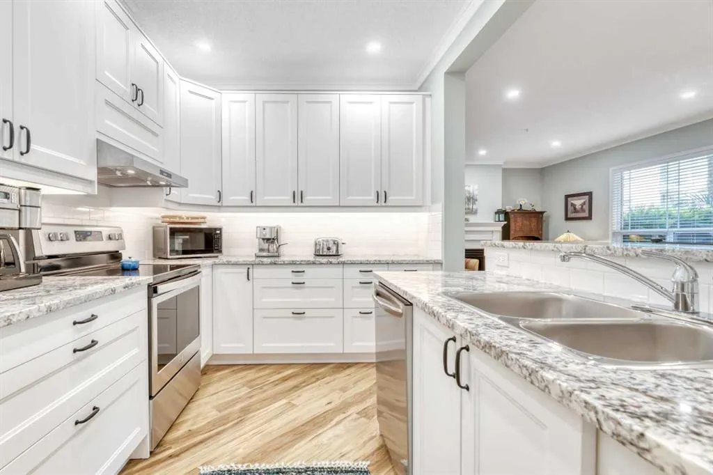 2144 Paliswood Road SW, #106