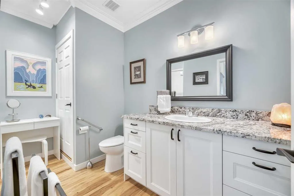 2144 Paliswood Road SW, #106
