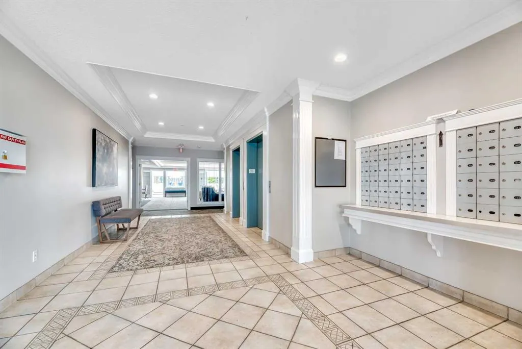 2144 Paliswood Road SW, #106