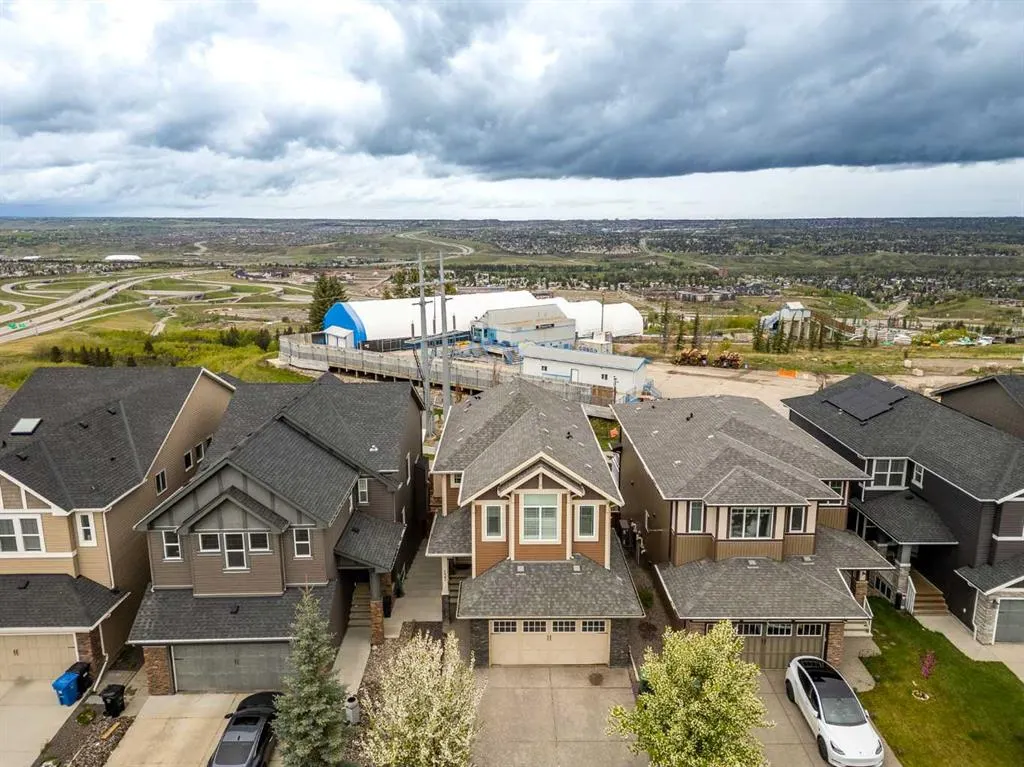 133 Cougar Ridge Close SW
