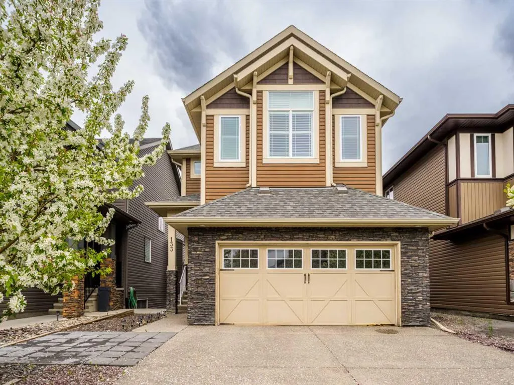 133 Cougar Ridge Close SW