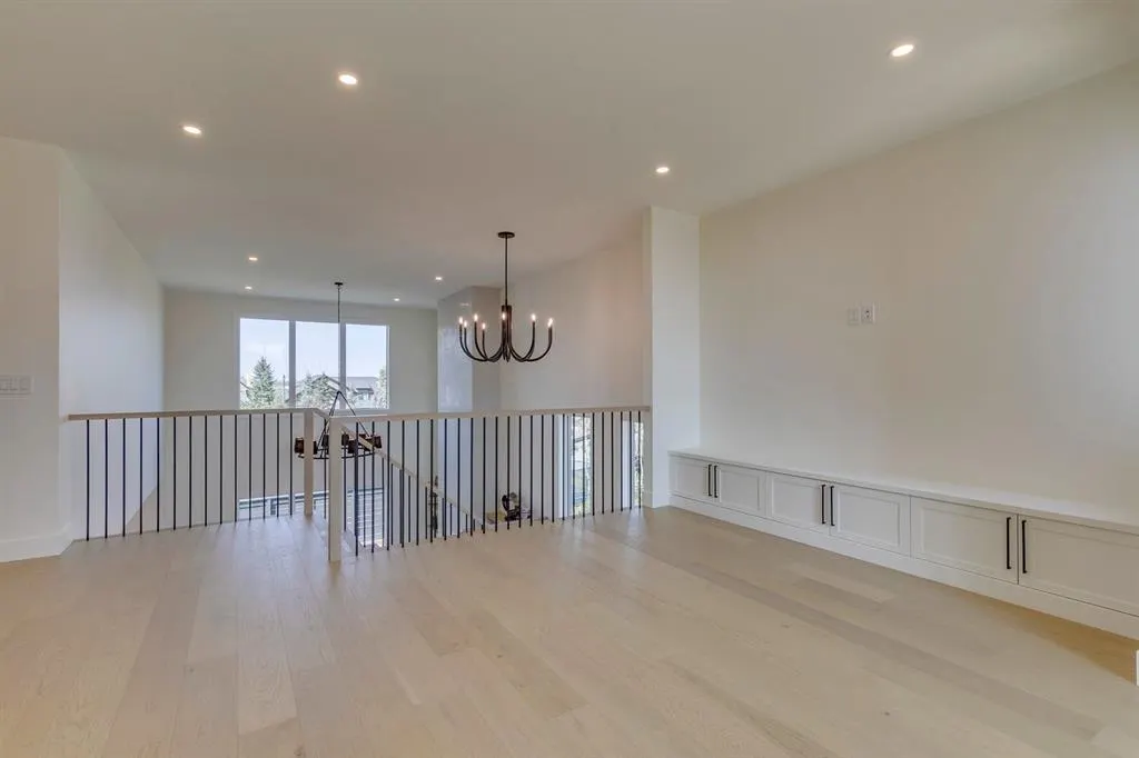 48 Elveden Park SW